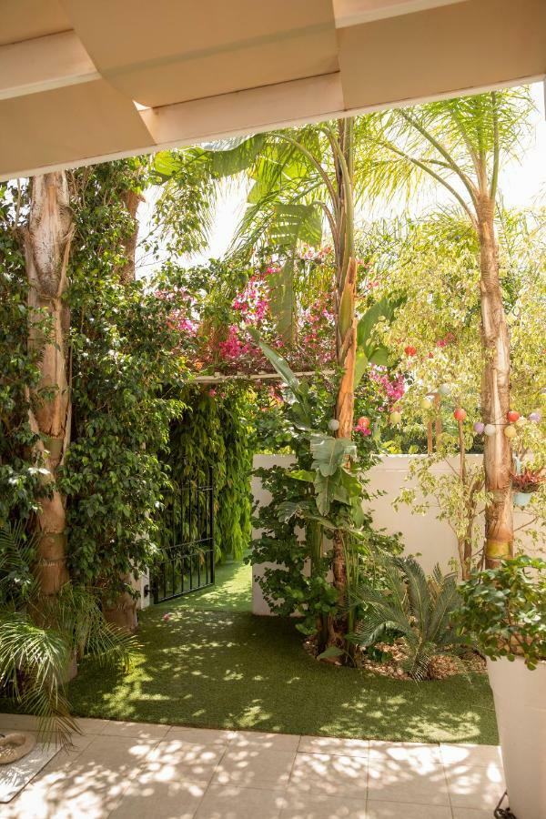 Million Flowers Protaras Luaran gambar